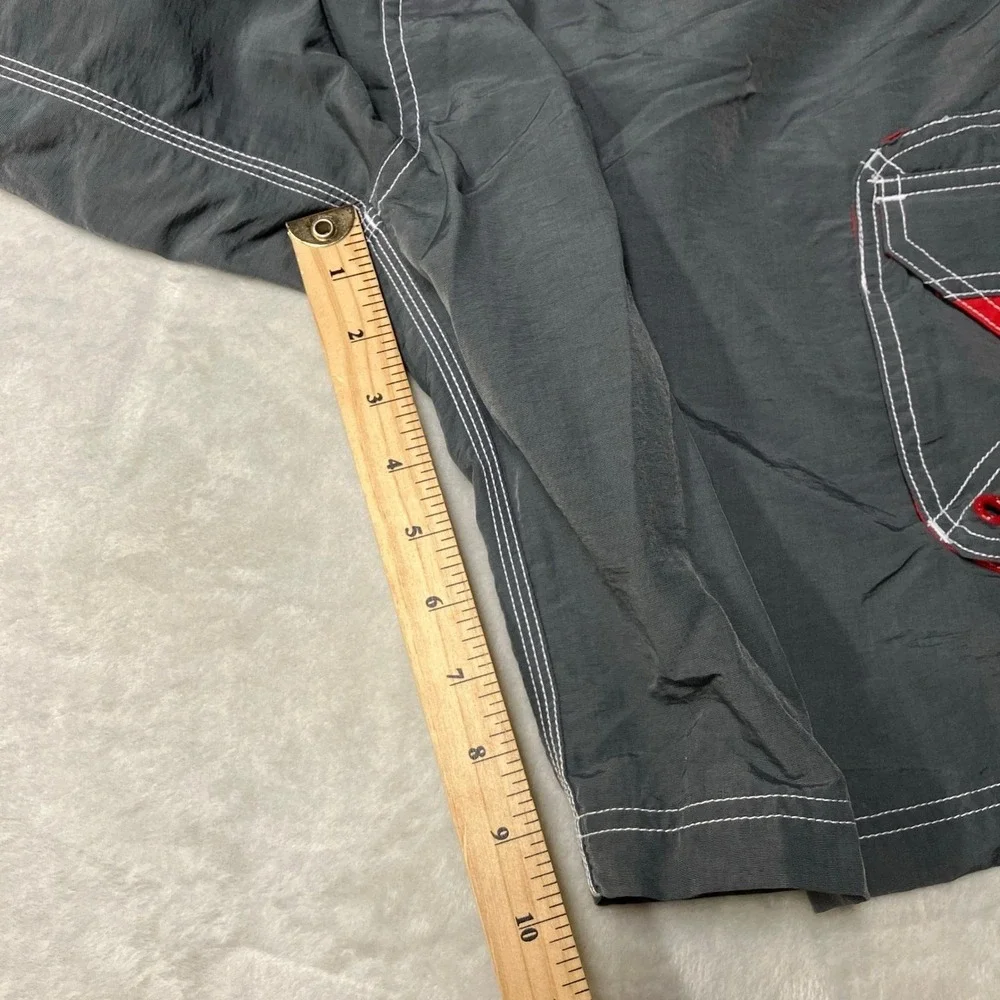 Vintage Y2K O'Neill Boardshorts Swim Cargo Logo Grey Red Mallgoth Mens 32